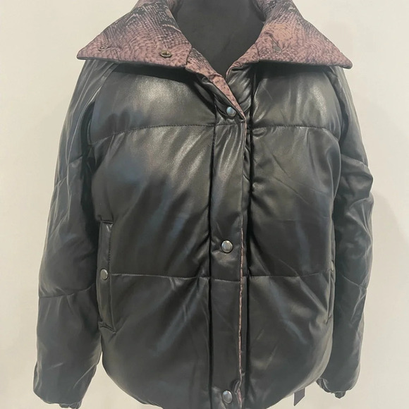 NWT Blank NYC Reversible (purple snake print/black) puffer coat XS - Picture 9 of 9